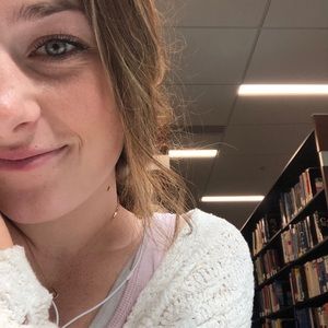 Meet your Posher, Molly